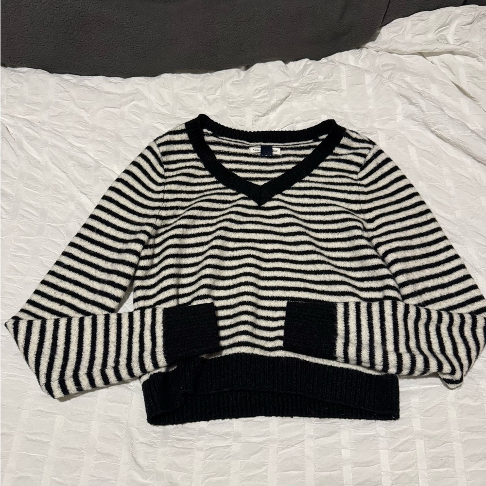 american eagle sweater - Picture 2 of 2
